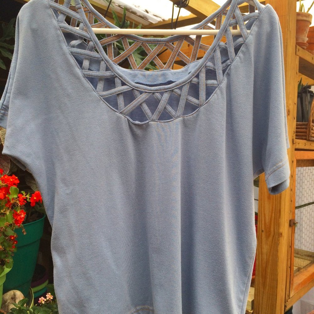 Together, Top and Shorts Set, Size Small (top) 6 (shorts)
